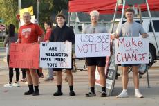 rally goers